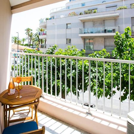 Romantic Sea View Studio, Steps Away From The Beach 昂蒂布 外观 照片
