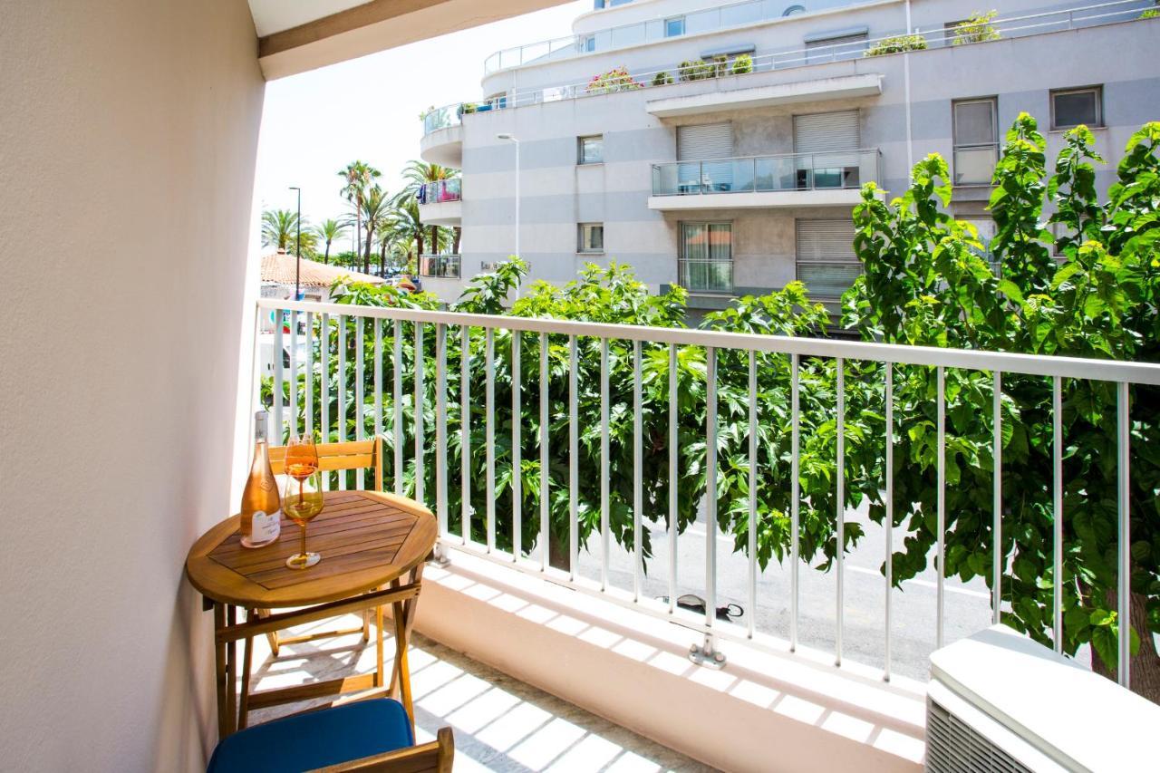 Romantic Sea View Studio, Steps Away From The Beach 昂蒂布 外观 照片